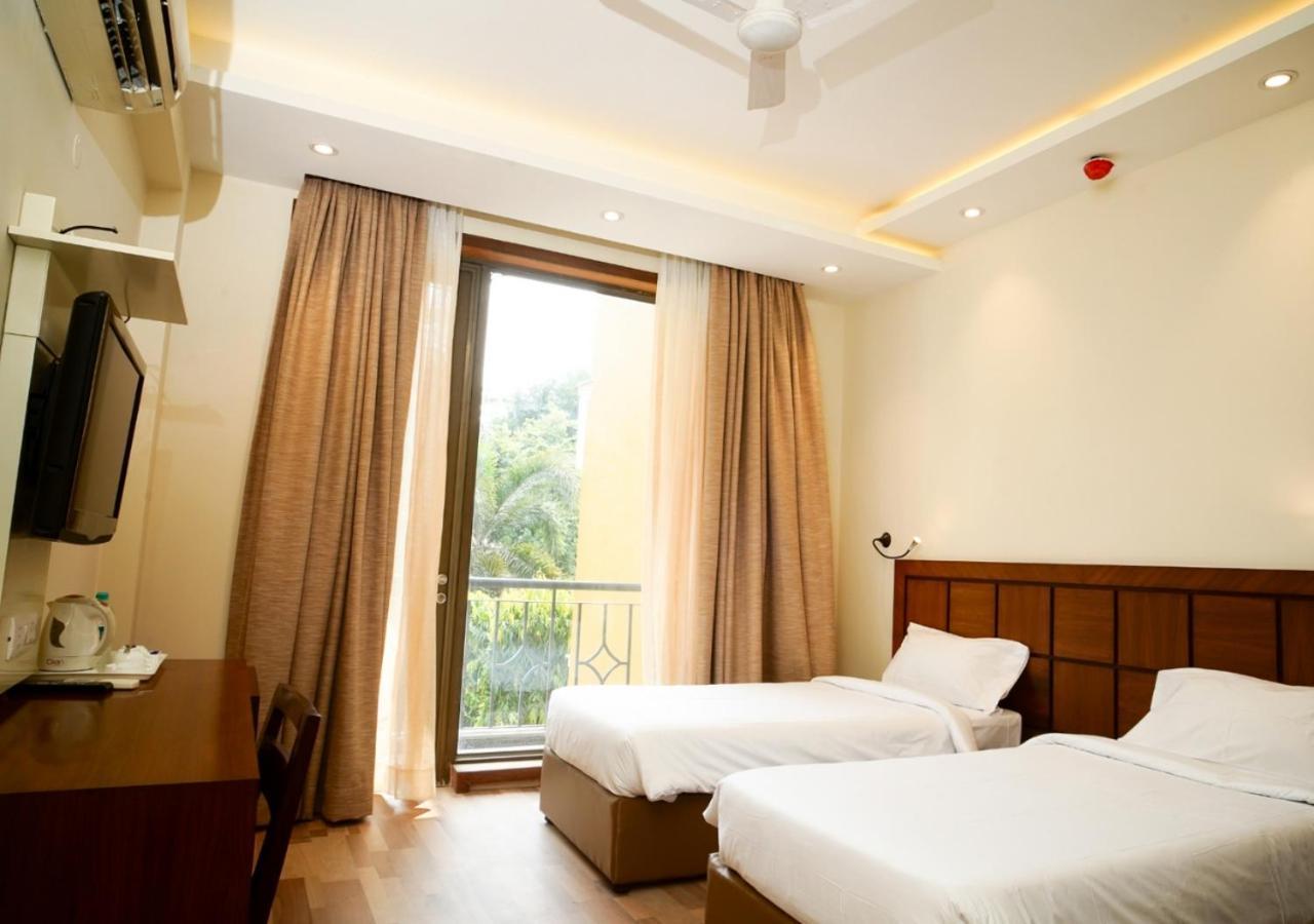 Uds Villa Scandinavian B&B - Next To Vfs New Delhi Exterior photo
